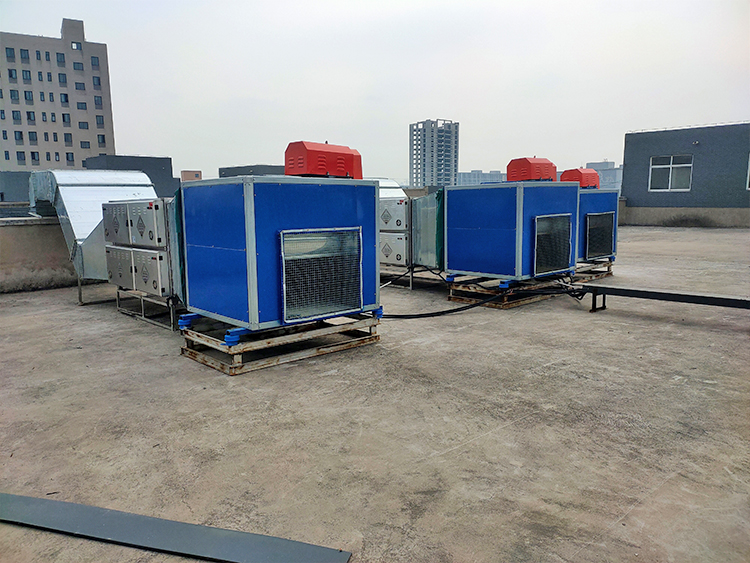 鄭通風(fēng)機持續(xù)為餐廳食堂提供排油煙離心風(fēng)機