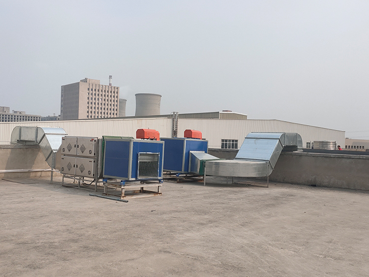 鄭通風(fēng)機持續(xù)為餐廳食堂提供排油煙離心風(fēng)機